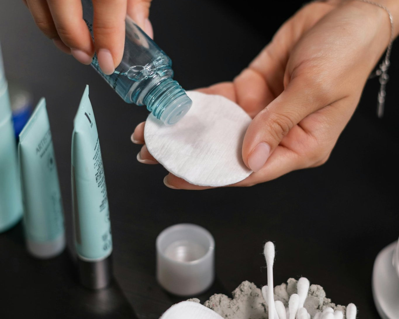The Benefits of Toner and Micellar Water: A Skincare Power Duo Explained - Tantara