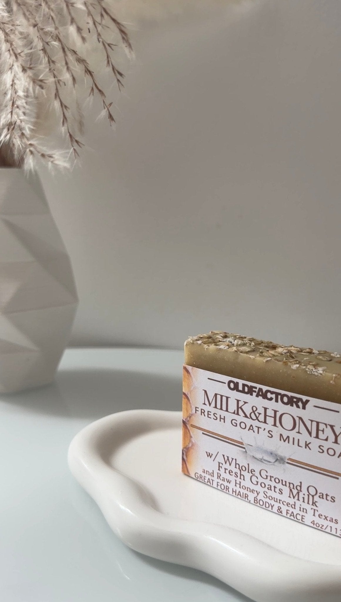 Milk & Honey Goat's Milk Soap - with Raw Honey and Ground Oat - Tantara